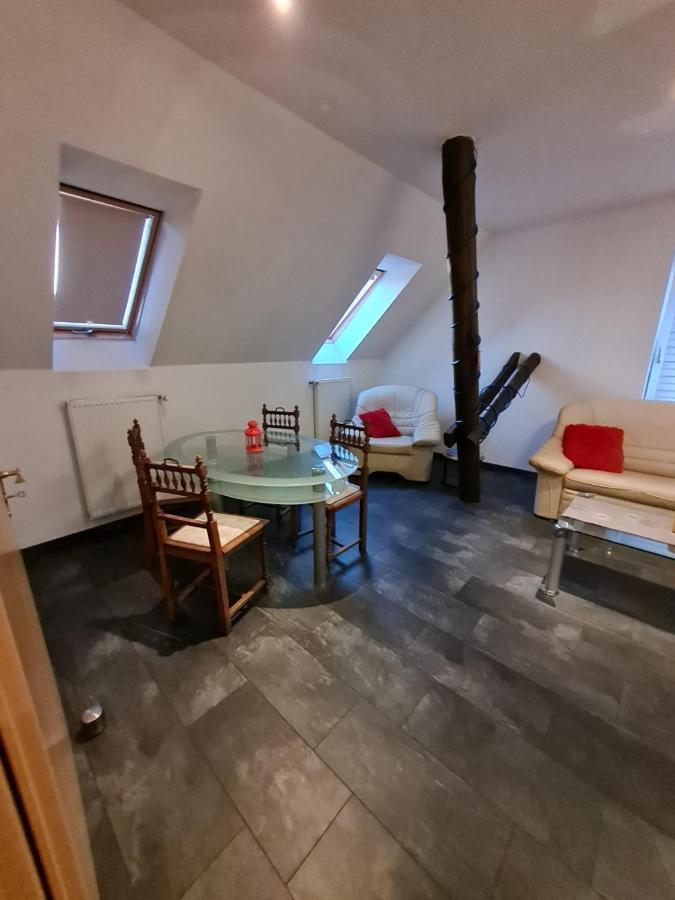 Warnitz Apartment *